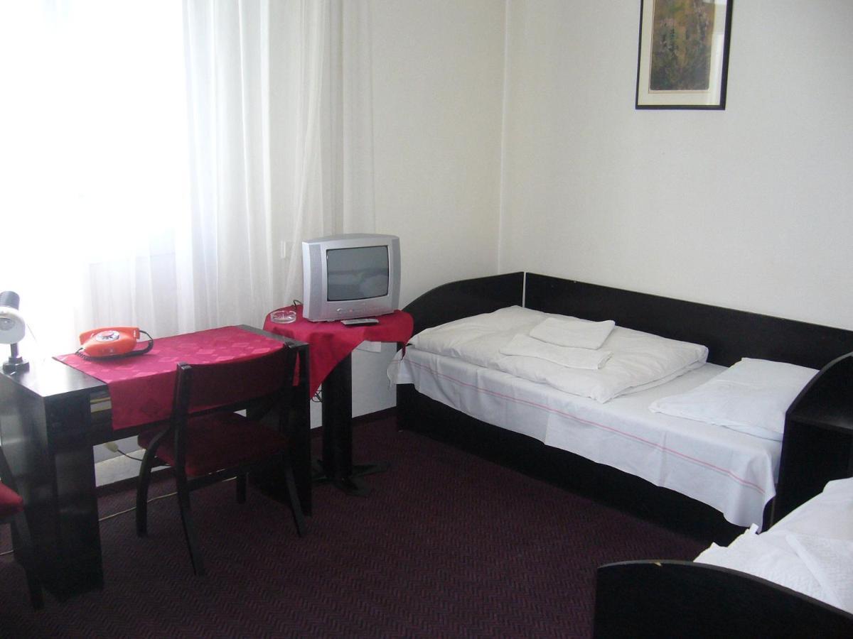 Hotel Posta ベネショフ 部屋 写真