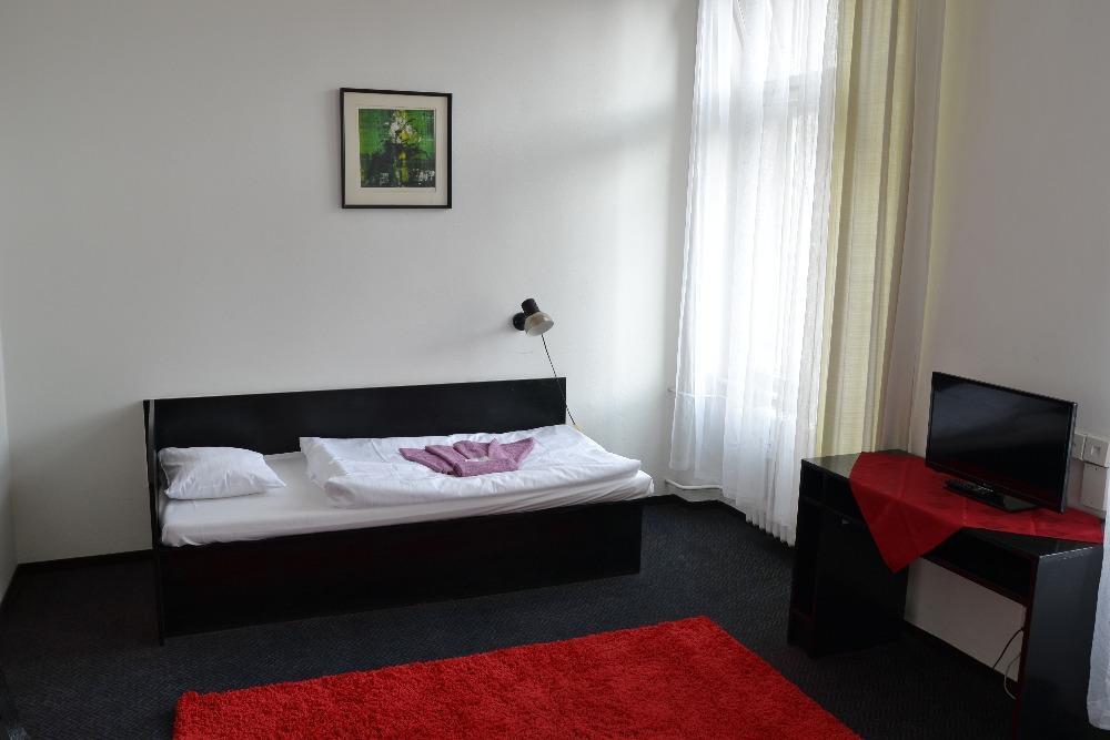 Hotel Posta ベネショフ エクステリア 写真